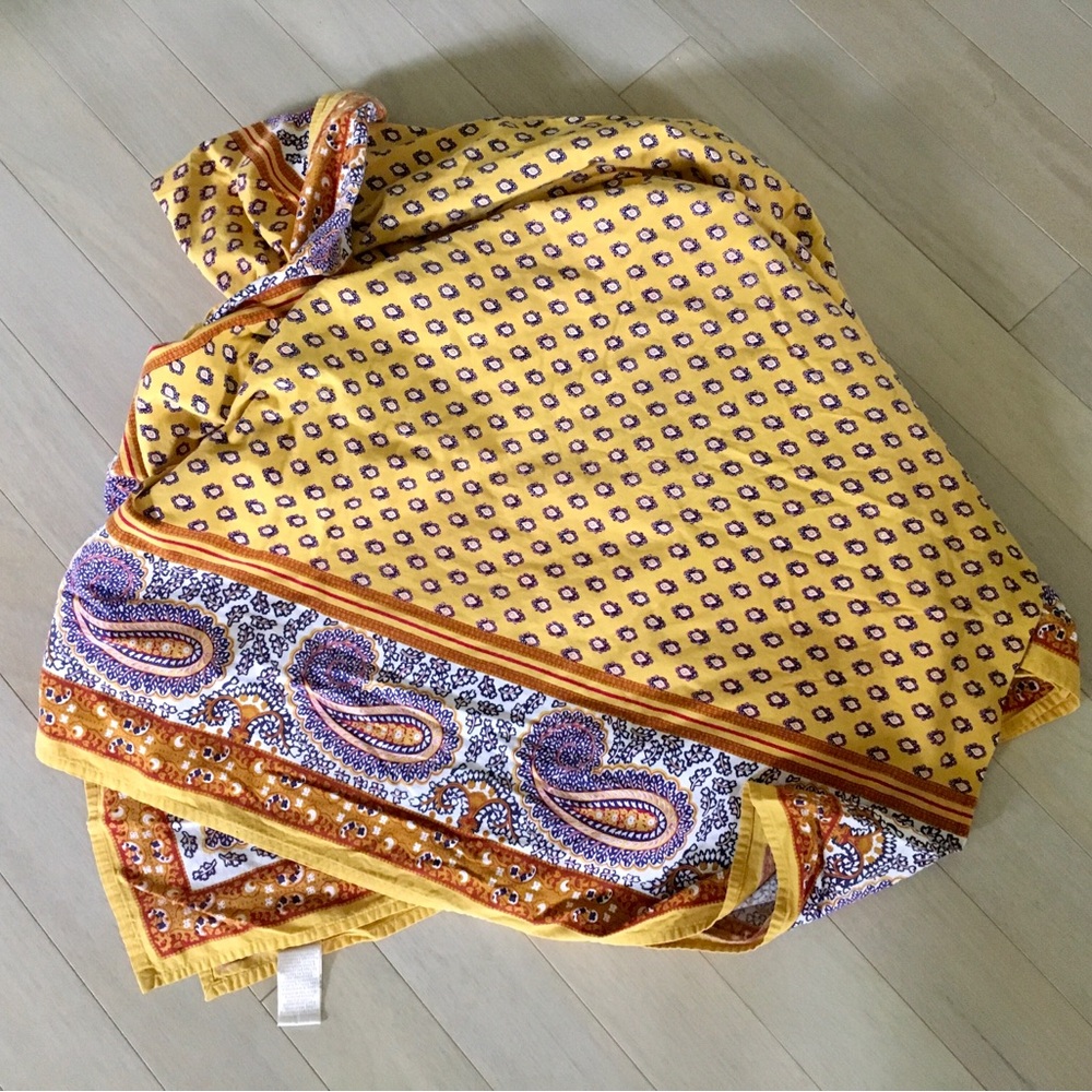 Williams Sonoma French Paisley Tablecloth